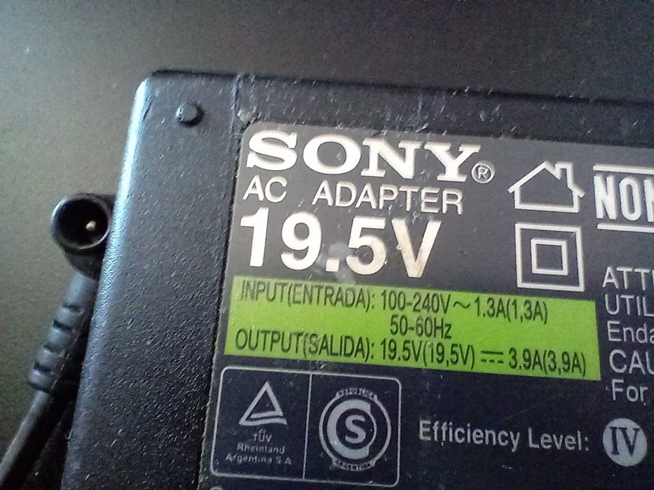 Încărcător Toshiba bun si pt Asus. 19v, 6,32a,
