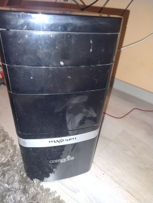 Vând calculator pe părți sau întreg