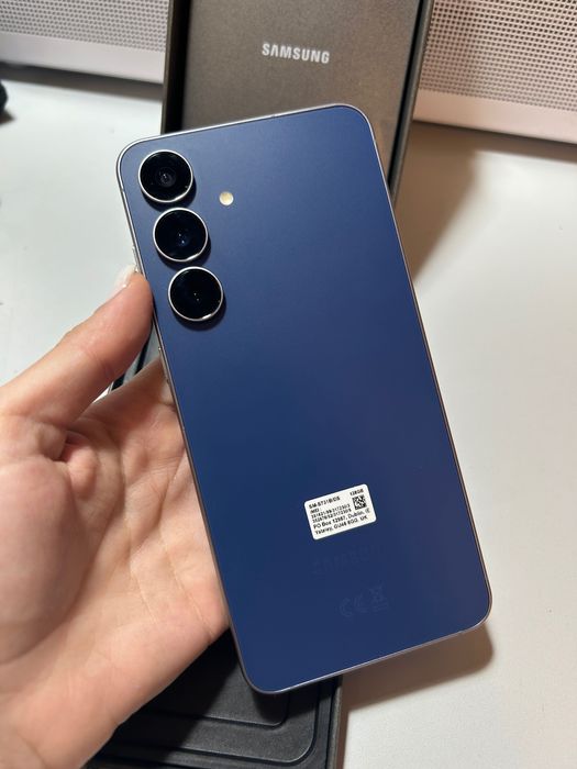 Telefon Samsung Galaxy S25 FE 5G, 128GB, 8GB, Navy, 4900 mAh - nou