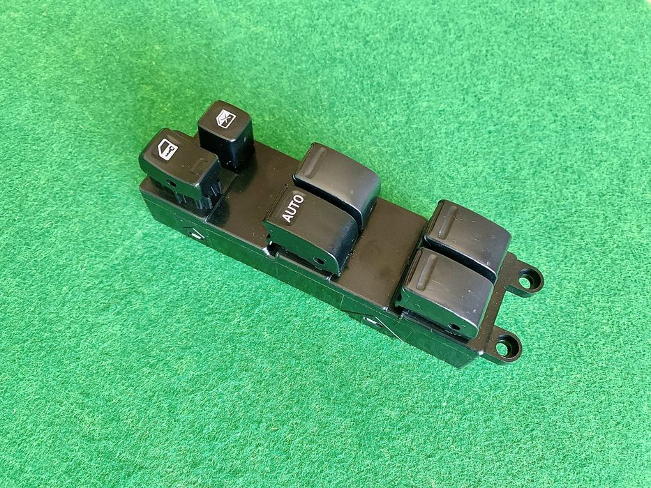 Блок управления стеклоподьемниками Nissan Maxima / Ниссан Максима