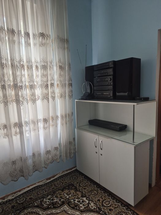 Шкаф угловой и прихожая