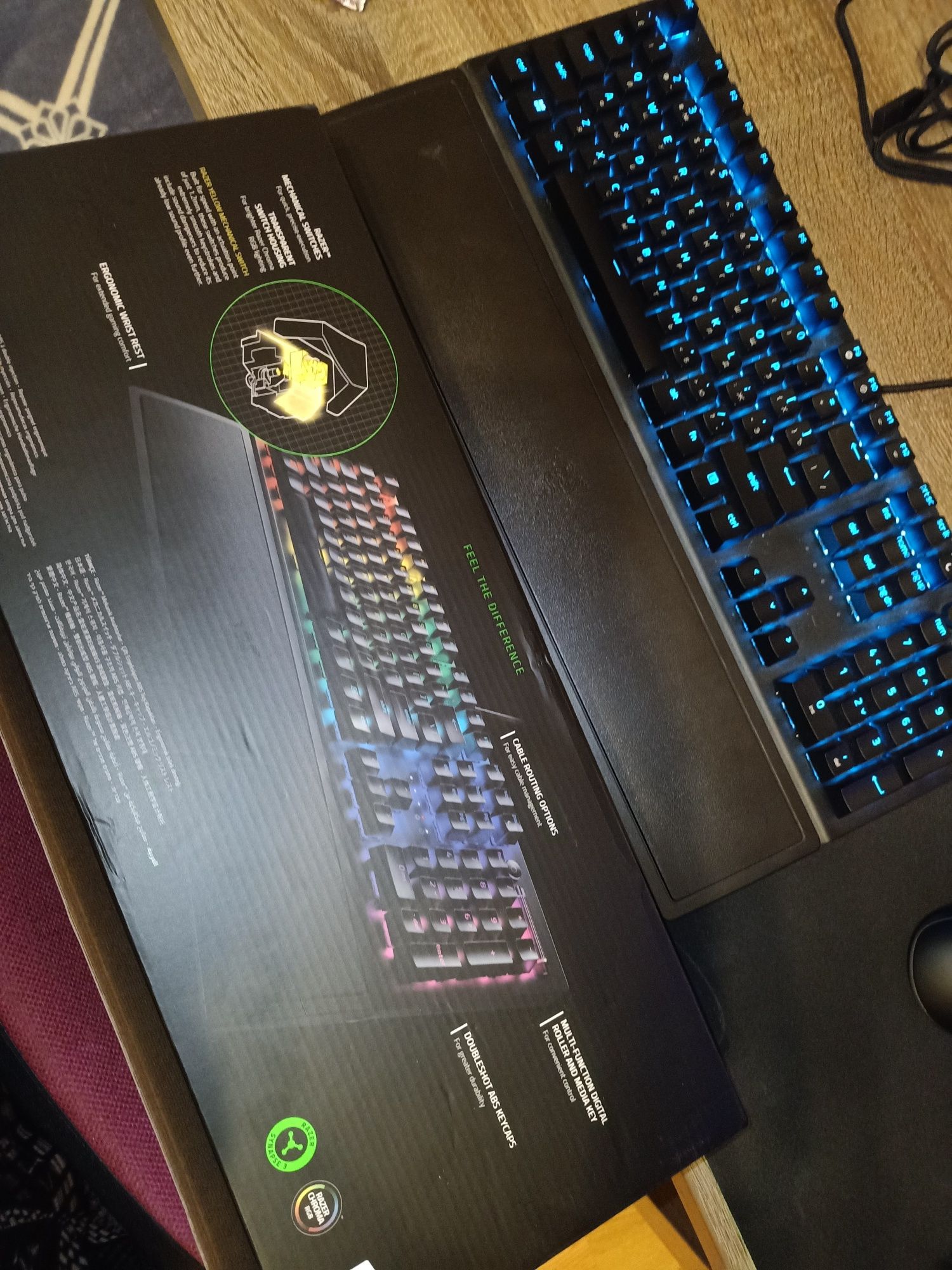 Продам клавиатуру razer blackwidow v3 yellow switch