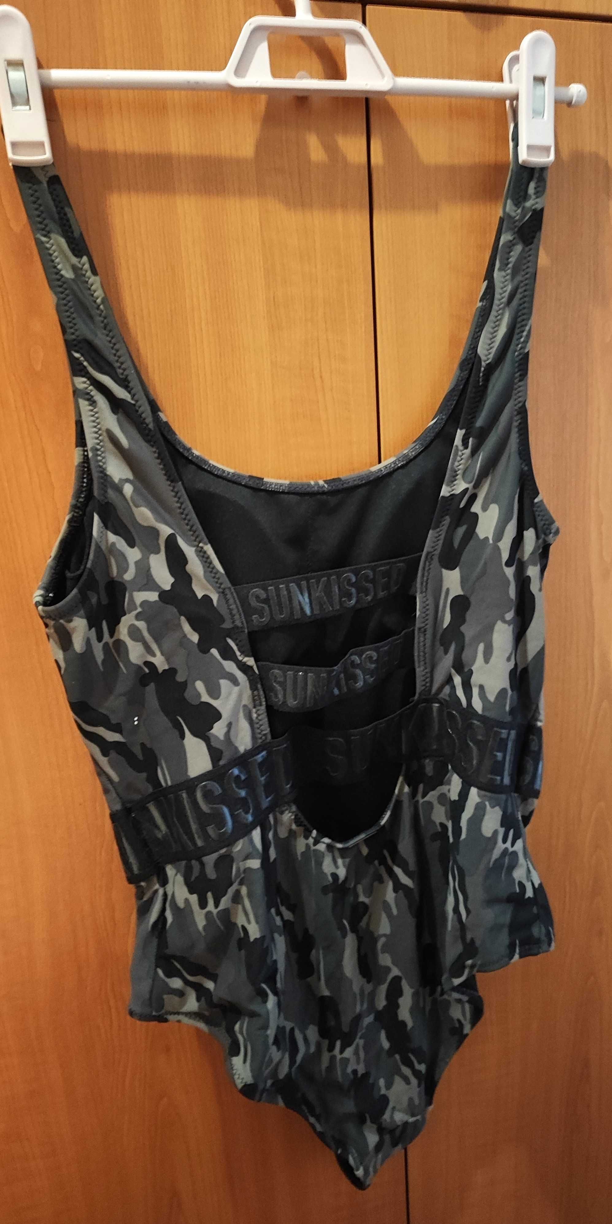 Цял бански в камуфлажен цвят 2XL