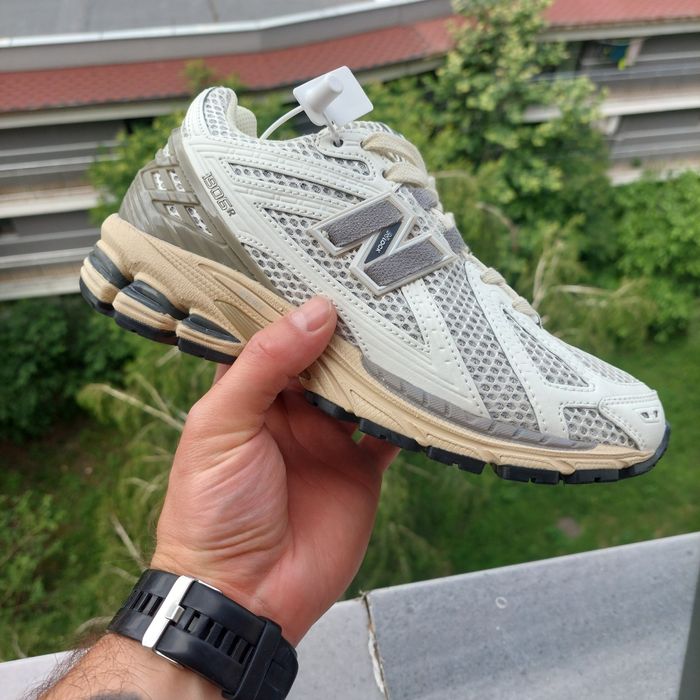 New Balance 1906R Silver Grey (37)