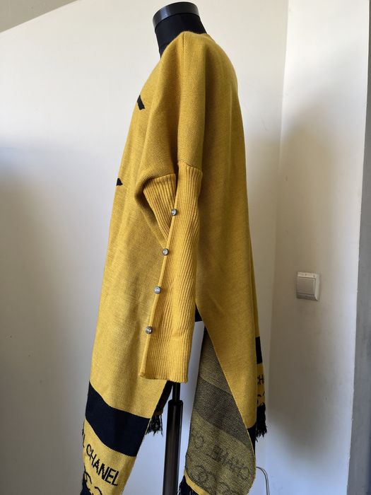 Pulover (pancho) , Chanel , impecabil