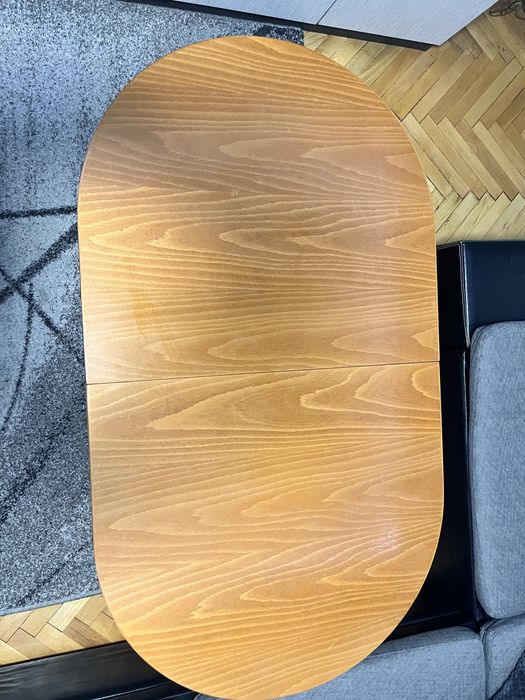 Дървена, холна маса