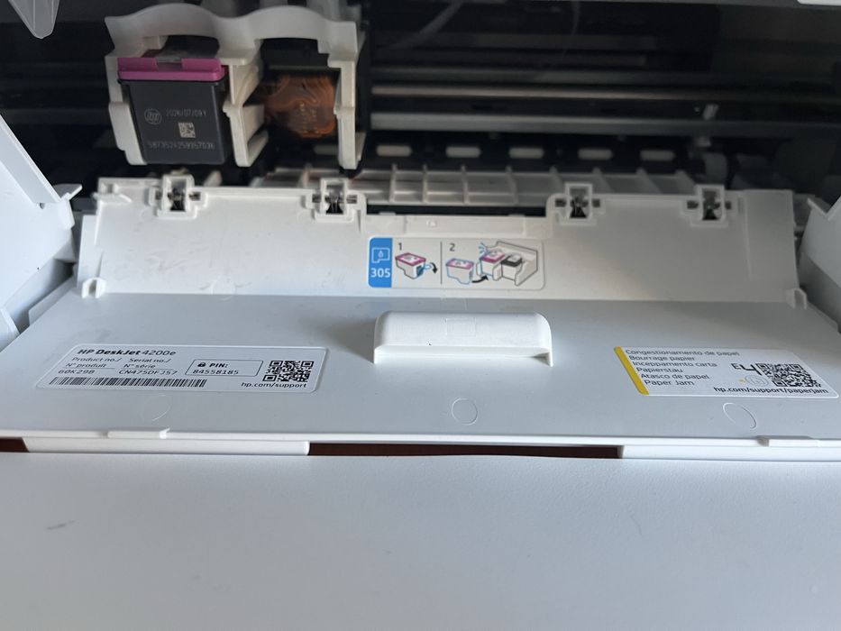 Vand imprimanta HP DeskJet 4222e multifunctionala.