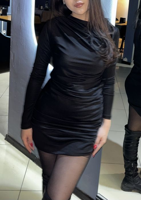 Черный платье.длина короткая размер 44