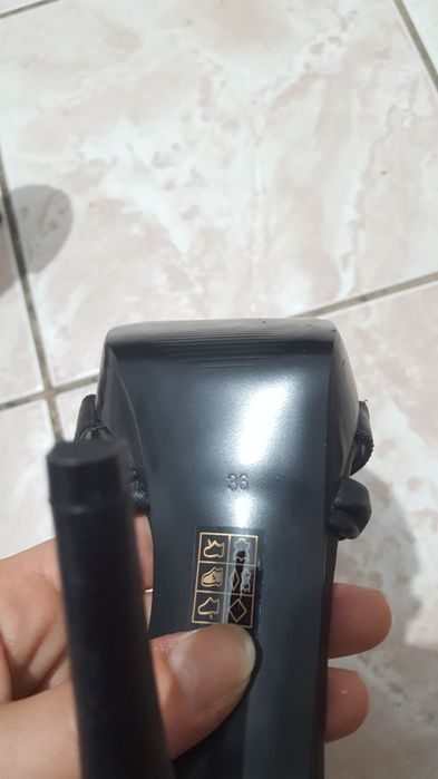 Sandale de piele Guess nr 36