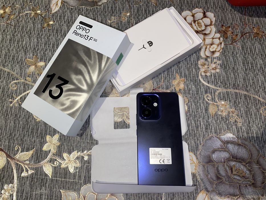 OPPO Reno13 F 5G