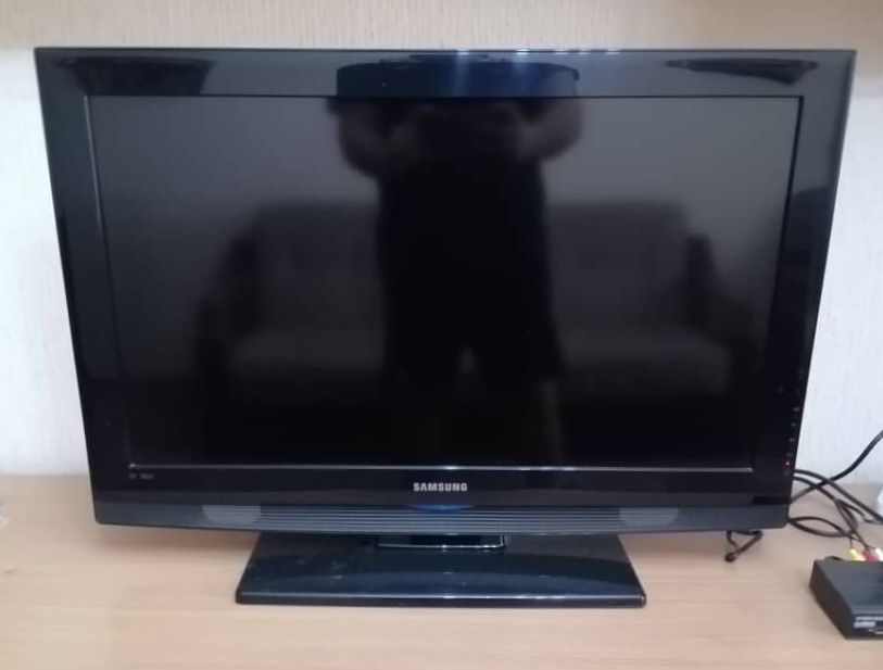 Телевизор Samsung (32 дюйма, Full HD)