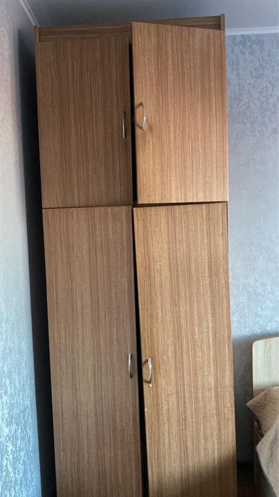 Отдам бесплатно шкаф и кровать с матрасом