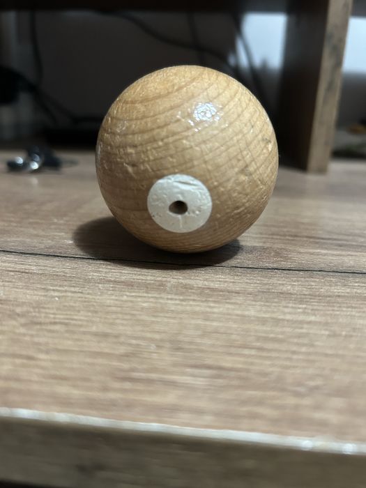 Bile de la kendama krom pop sticky .