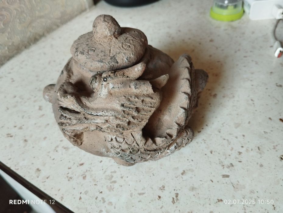 Горшок старинный