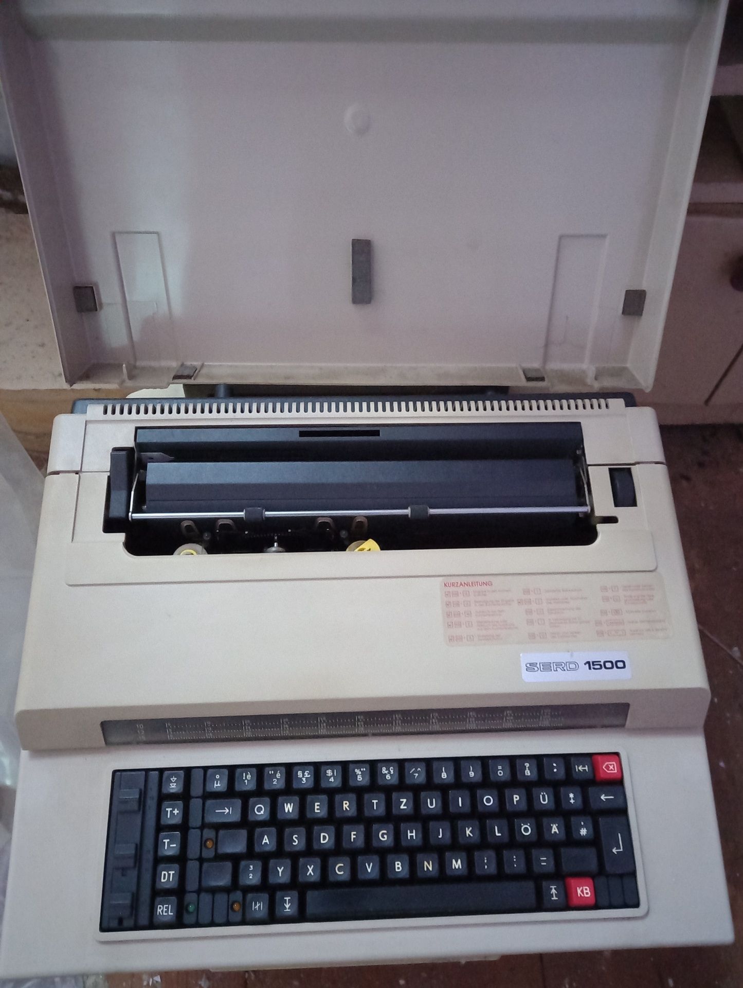 Masina de scris electrica Sanyo Serd 1500 defecta