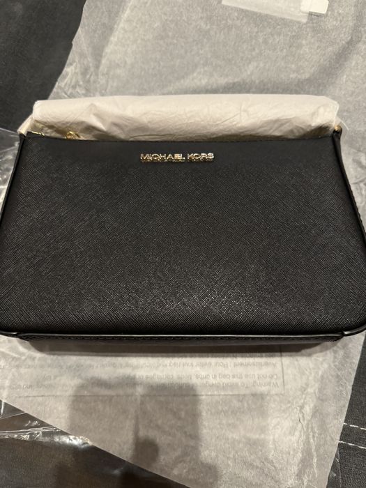 Чисто Нова Черна Чанта Michael Kors Saffiano Leather