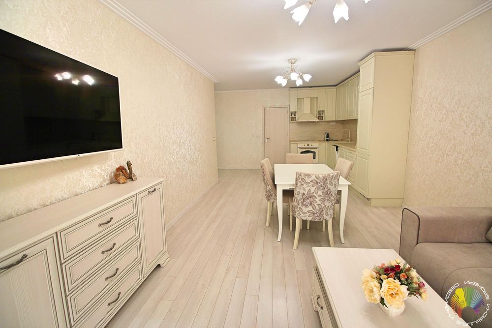 Дава се под наем Двустаен апартамент в Бургас, Лазур - 85 кв.м за 765 € - Снимка #5