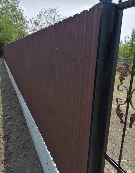 Garduri și porți metalice