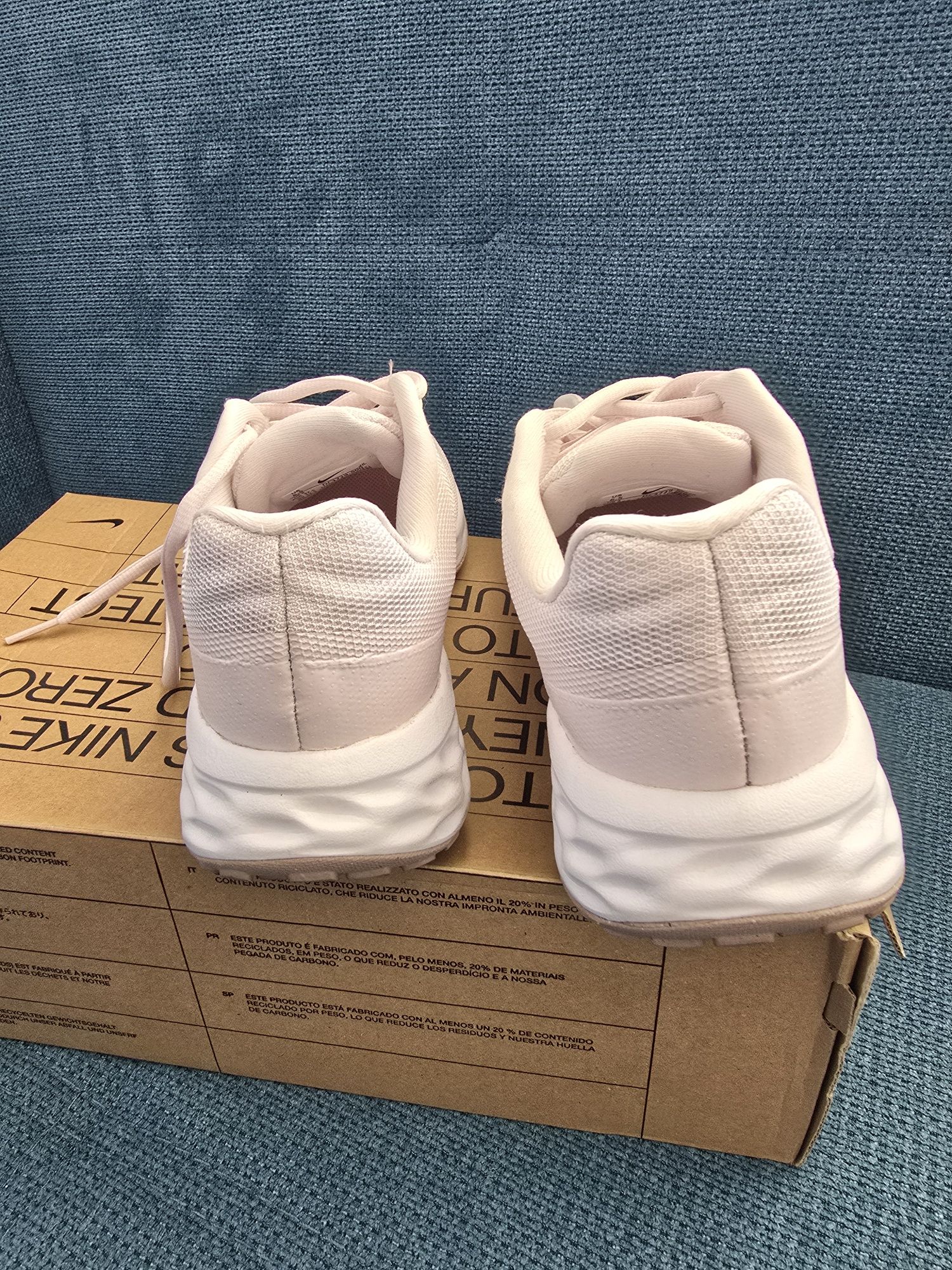 Оригинални маратонки Nike, размер 37,5