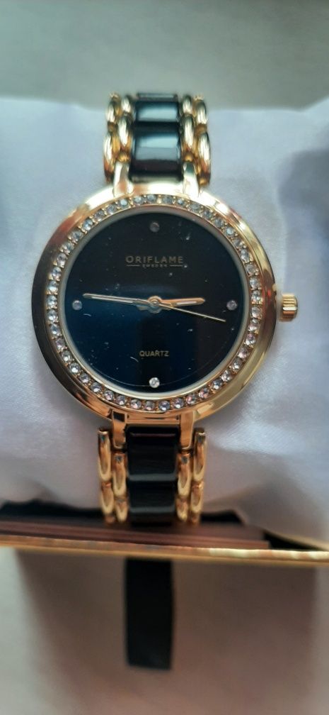 ceas Oriflame elegant