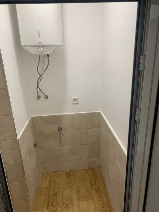 Продава се Многостаен апартамент в Бургас, Център - 110 кв.м за 1442 €/кв.м - Снимка #3