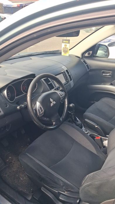Mitsubishi Outlander diesel 7 locuri