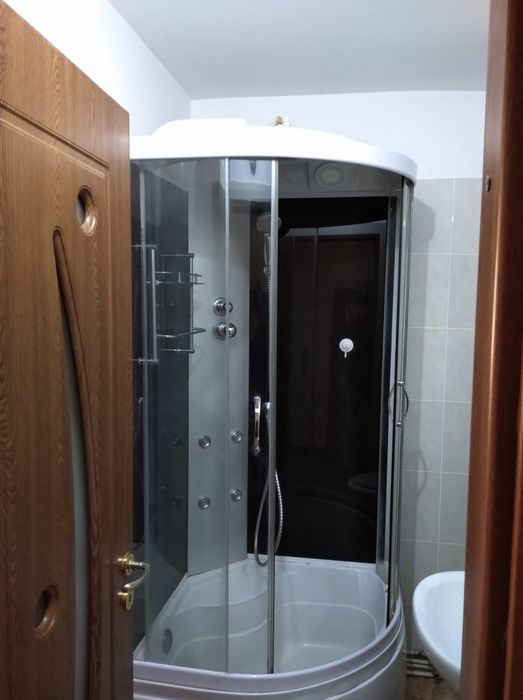 Proprietar inchiriez garsoniera Galata