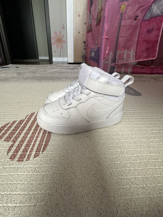 Бебешки високи кецове/маратонки Nike air force 1, размер 22