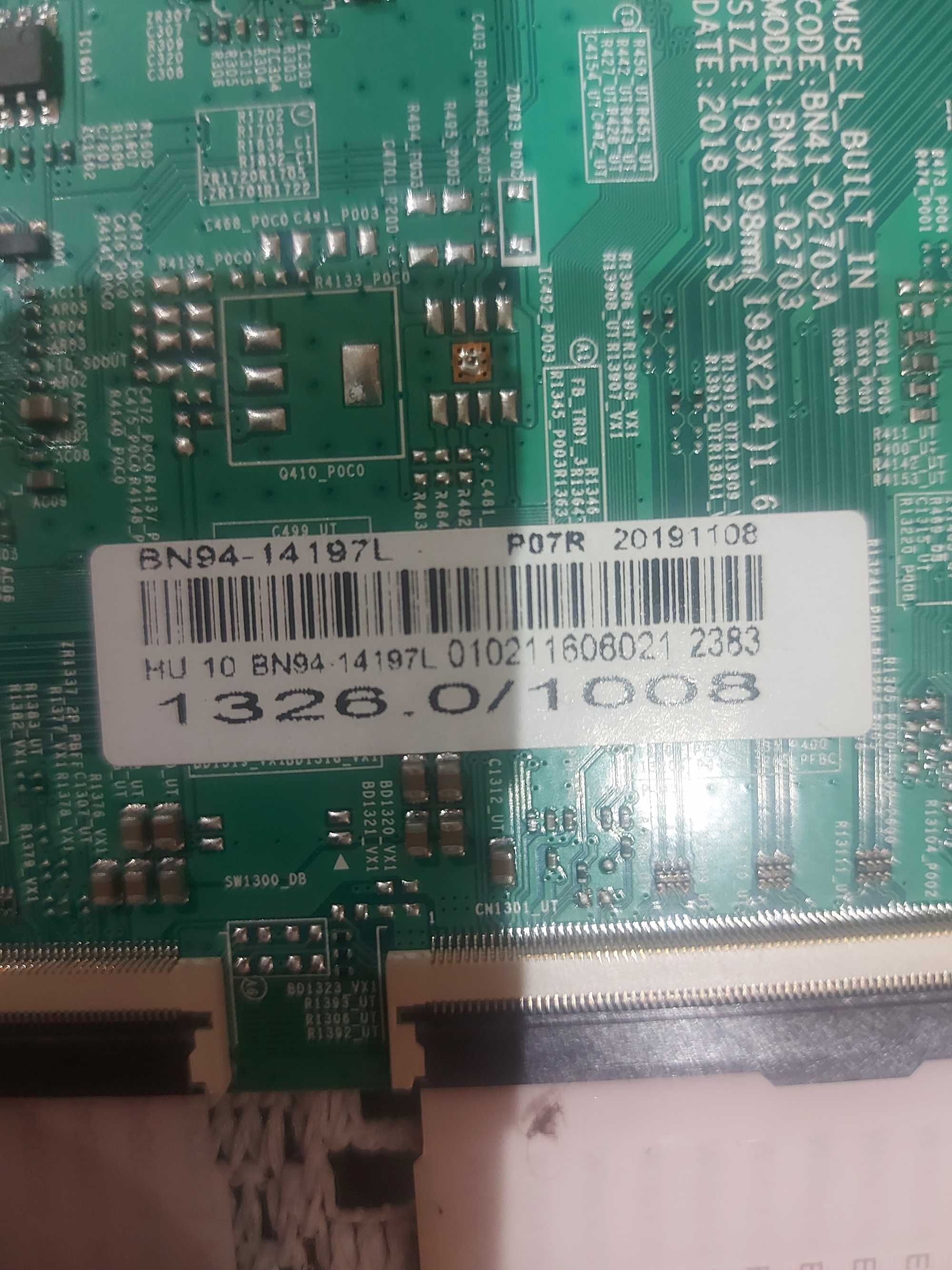 Mainboard/Samsung UE55RU7172U