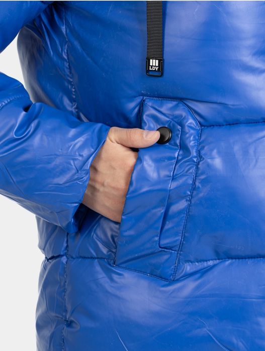 Куртка в идеальном состоянии 50р