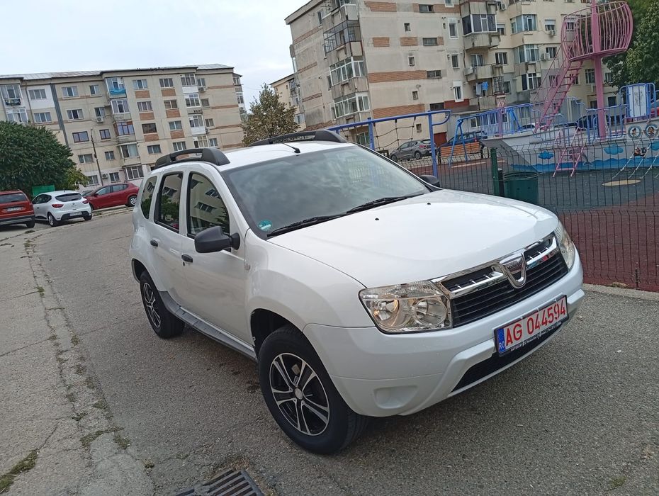 Vând Dacia Duster an 2013,motor 1.5 diesel ,aer condiționat , manuală