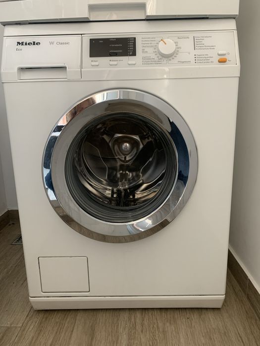 Продавам пералня Miele