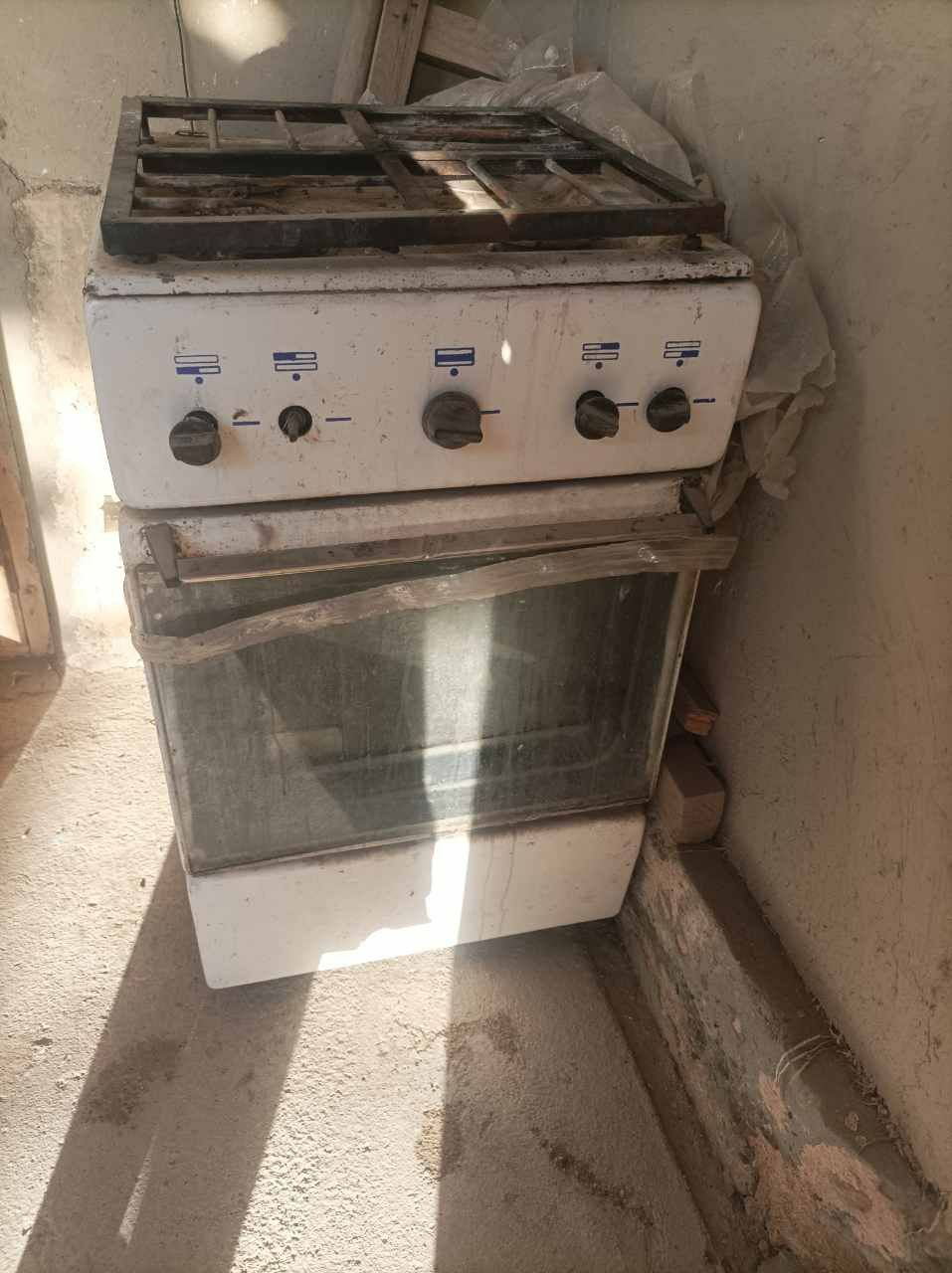 gaz plita xolati yaxshi ishlaydi,duxovkasi xam ishlaydi