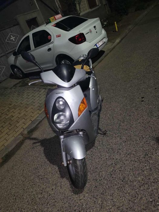 Honda nes 125cc 4t
