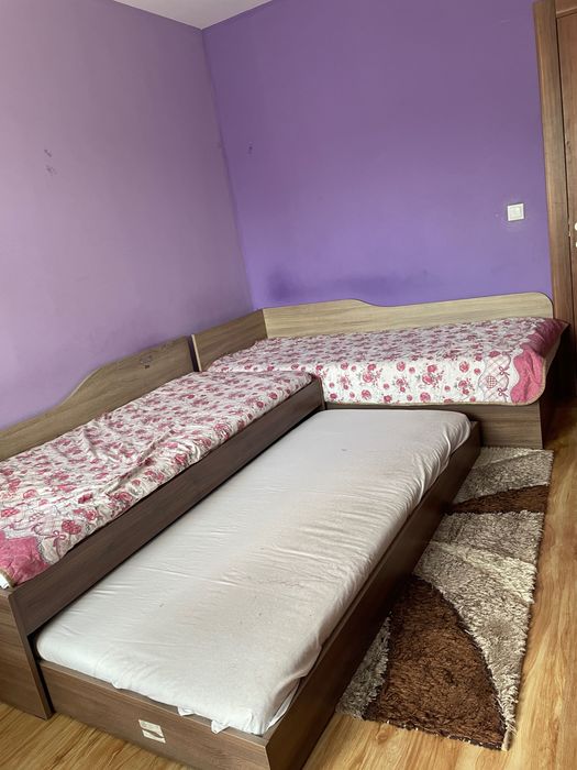 Единични легла с допълнително трето