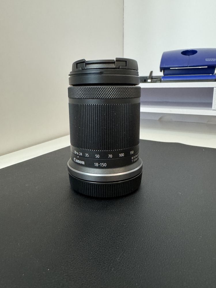 Obiectiv Canon RF-S 18-150mm