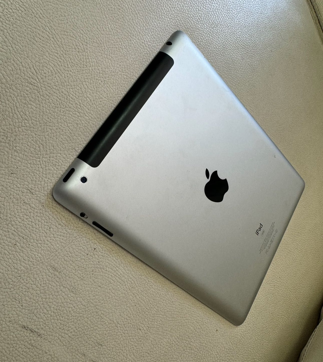 Apple iPad 2 A1396 16GB + 3G
