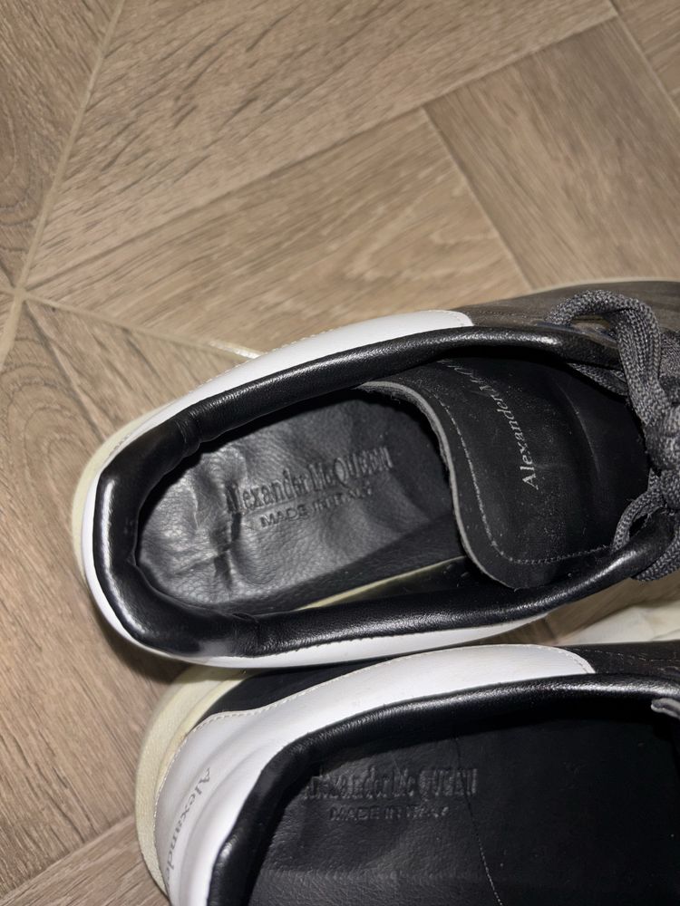 versace chain reaction + mcqueen