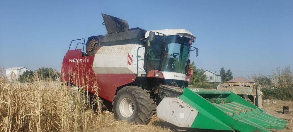 Sotiladi Vector 410 kombayn 2018 yil.