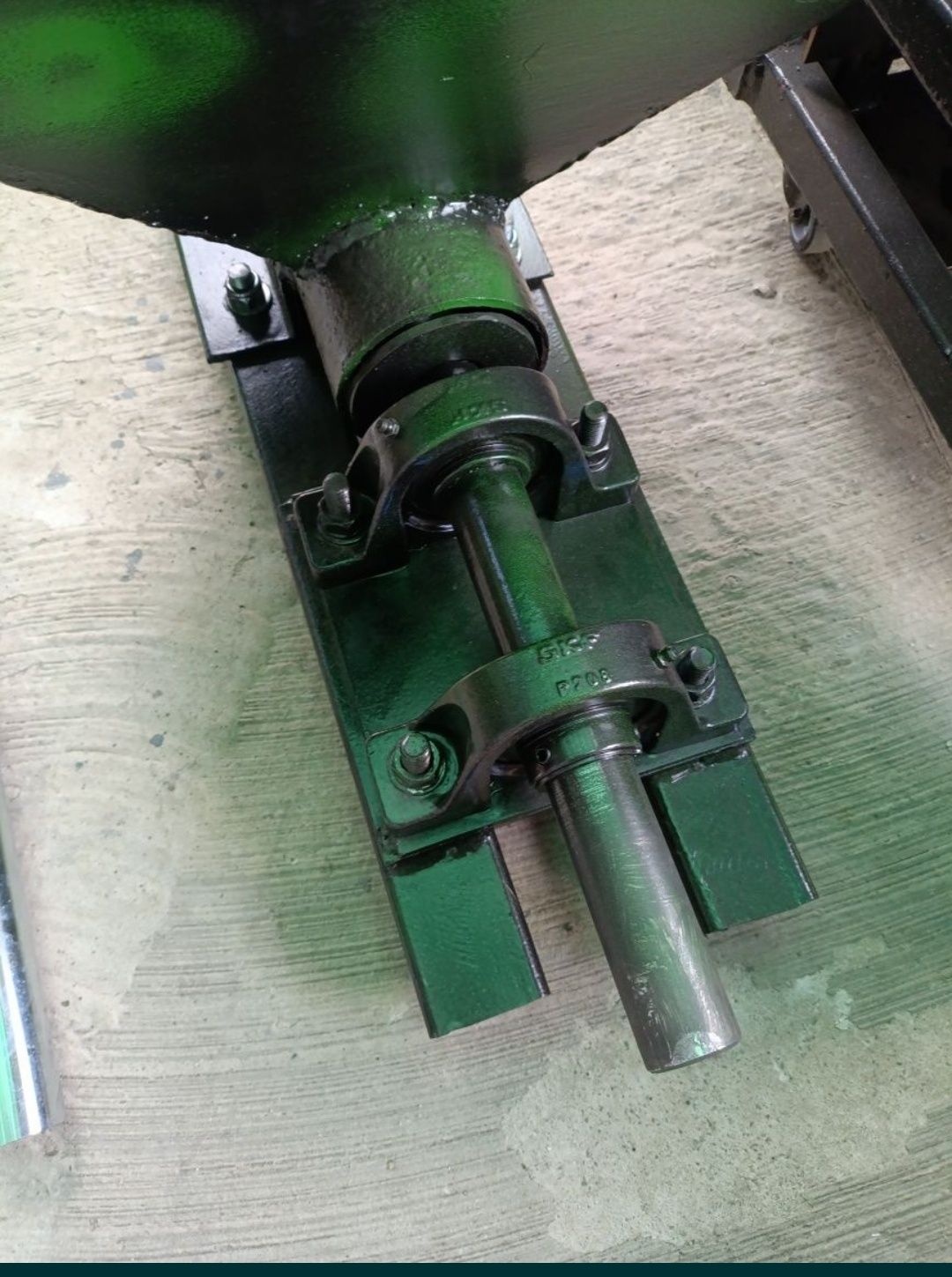 Presă de brichetat rumeguș cu cărbune lignit semiumed 15 kg/minut