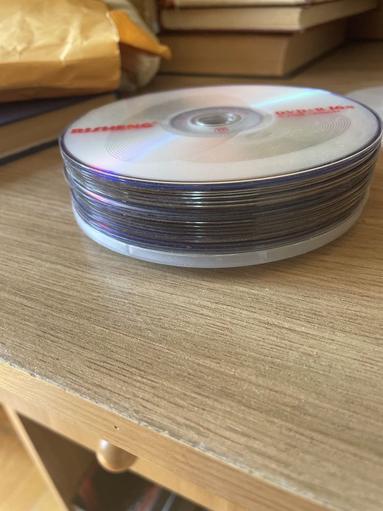 Диски болванки DVD-R чистые