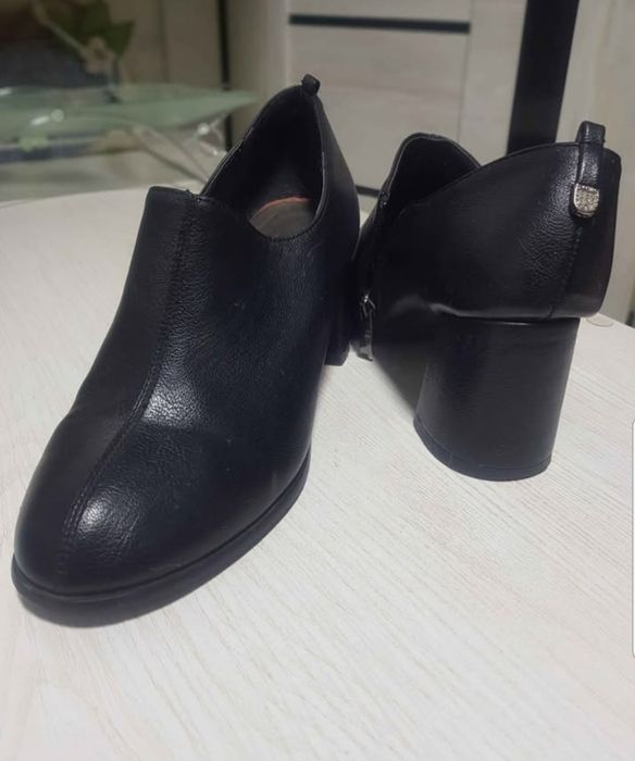 Туфельки кожанные