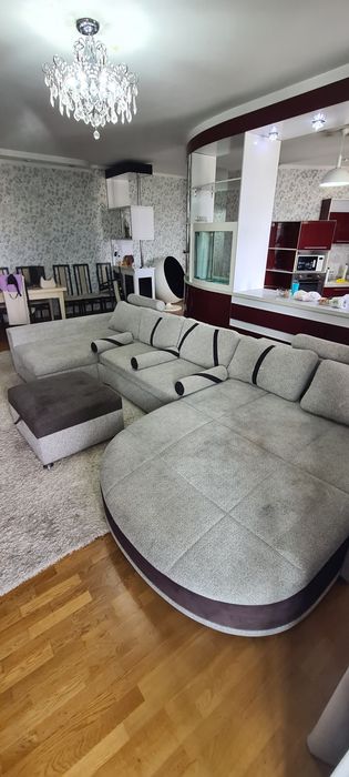 Продам диван для гостинной