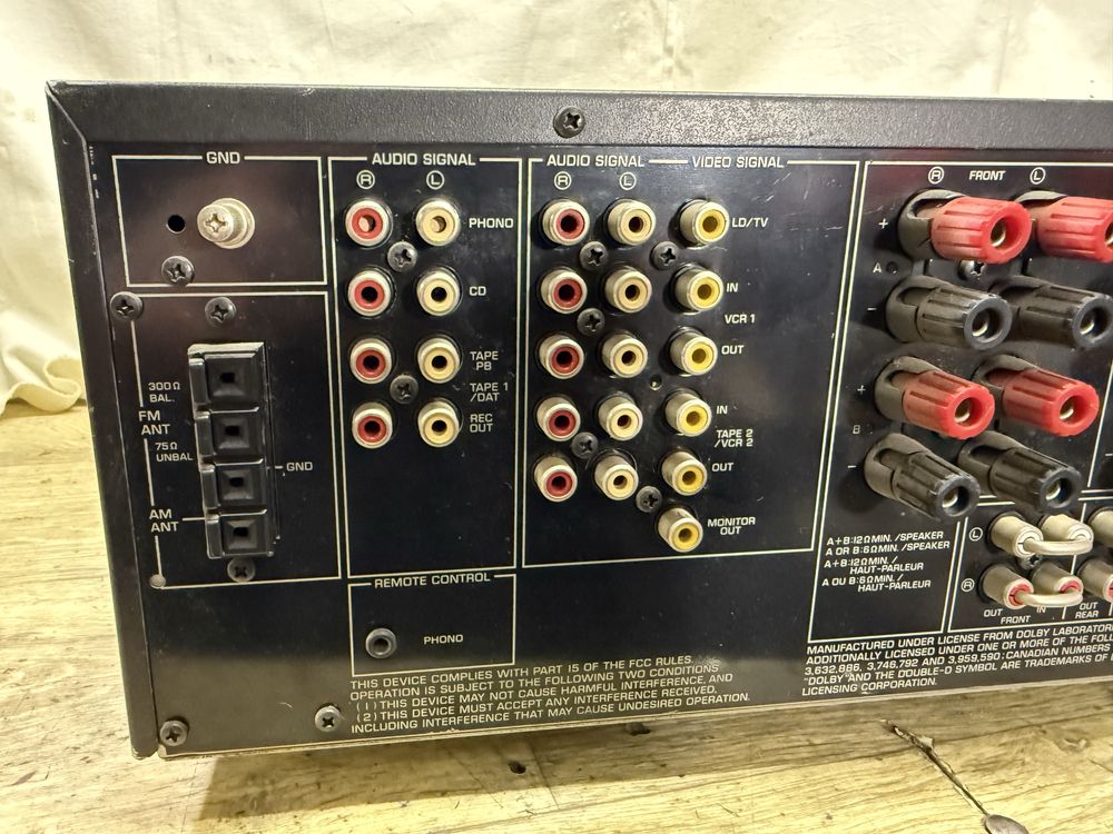 Yamaha RX-V850 resiver