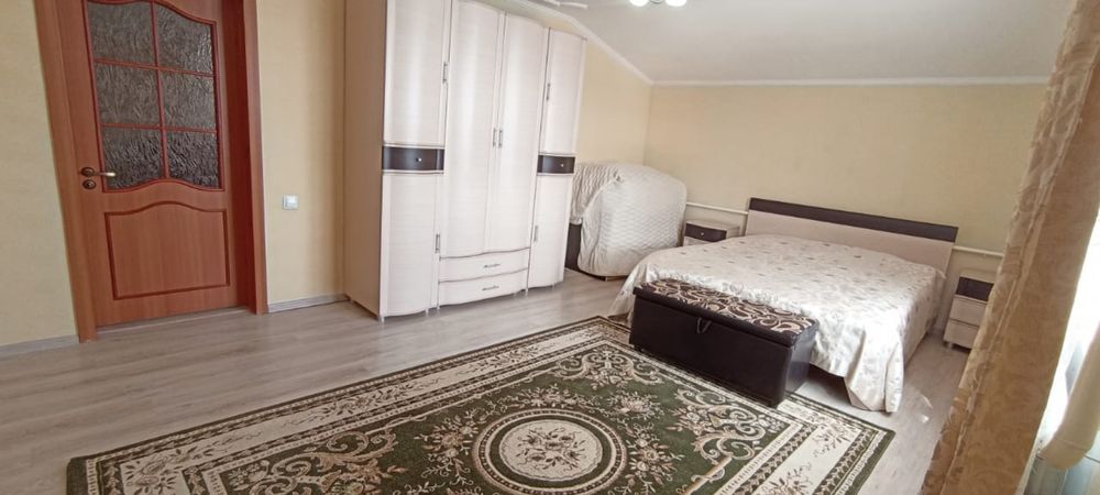 Кирпичный дом из 6 ти комнат в Красном Камне