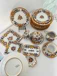 Set ceramică pictată manual Grazia Deruta – 19 piese, Italia