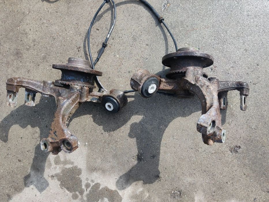 Fuzeta Brat cu rulment spate stanga dreapta Seat Exeo Audi A4 B6 B7 8E0505435 36 BC