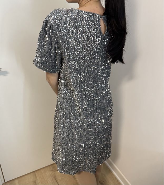 Дамска рокля с пайети ХЛ