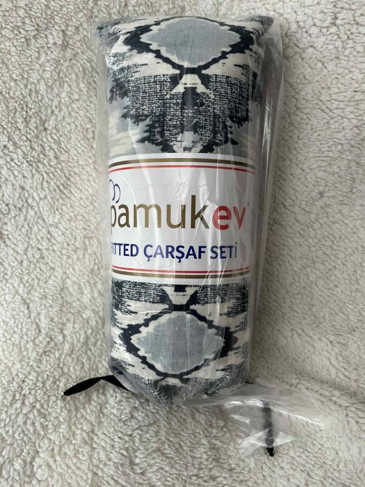 Чаршаф с ластик и калъфки