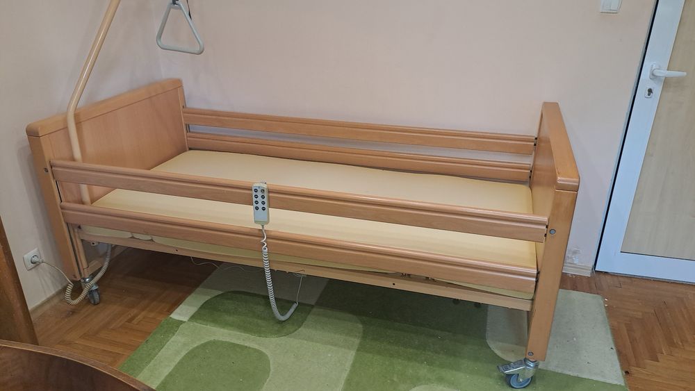 Електрическо болнично лежло